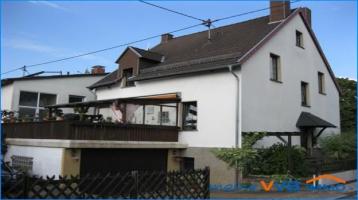 freistehendes Einfamilienhaus mit Doppelgarage, Terrasse und Garten in Merchweiler