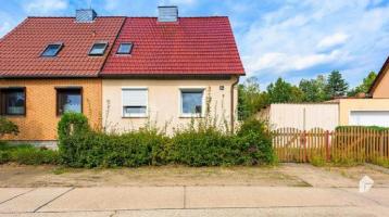 Sofort frei: Doppelhaushälfte mit Garten in Kochstedt