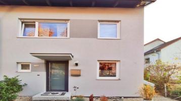 Willkommen Zuhause: Gemütliches Familien-Nest (REH) mit Garten und Garage im Süden von Nürnberg
