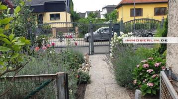 IMMOBERLIN.DE - Sehr attraktiver Grund! Ein-/Zweifamilienhaus mit Gartenparadies