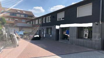 Recklinghausen Innenstadtnähe: Wohnhaus mit 3 Wohnungen u. Gewerbetrakt mit Büro u. Lagerflächen.