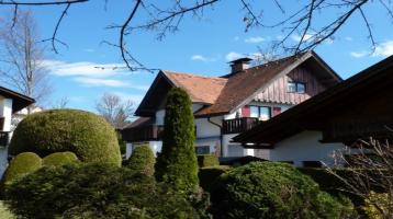 Wohnhaus mit Ferienwohnung/Einliegerwohnung in Garmisch mit Bergblick