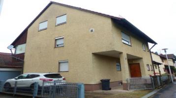 Doppelhaushälfte mit Garten und Vierfach-Garage in Ansbach-Meinhardswinden