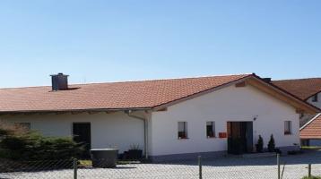 Neuwertiger Einfamilienhaus-Bungalow in der Gemeinde Runding