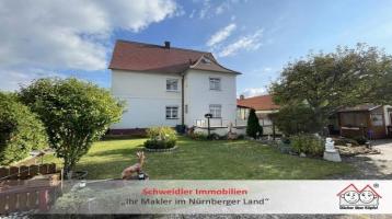 Familientraum! Renovierungsbedürftiges Einfamilienhaus mit großem Grundstück in Röthenbach/Pegnitz