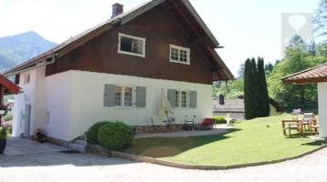 Idyllisches Haus Nähe Chiemsee in absolut ruhiger Lage mit schönem Alpenblick