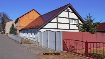 Zwangsversteigerung Haus, Rosengasse in Tettau