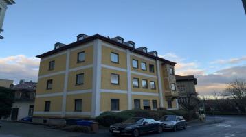 Sehr charmantes Mehrfamilienwohnhaus mit einem weiteren Rückgebäude in top Lage von Würzburg