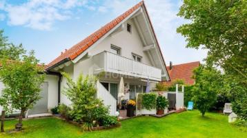 Frei werdendes Traumhaus mit Kamin, Balkon, Terrasse, Garten und Garage in Augsburg